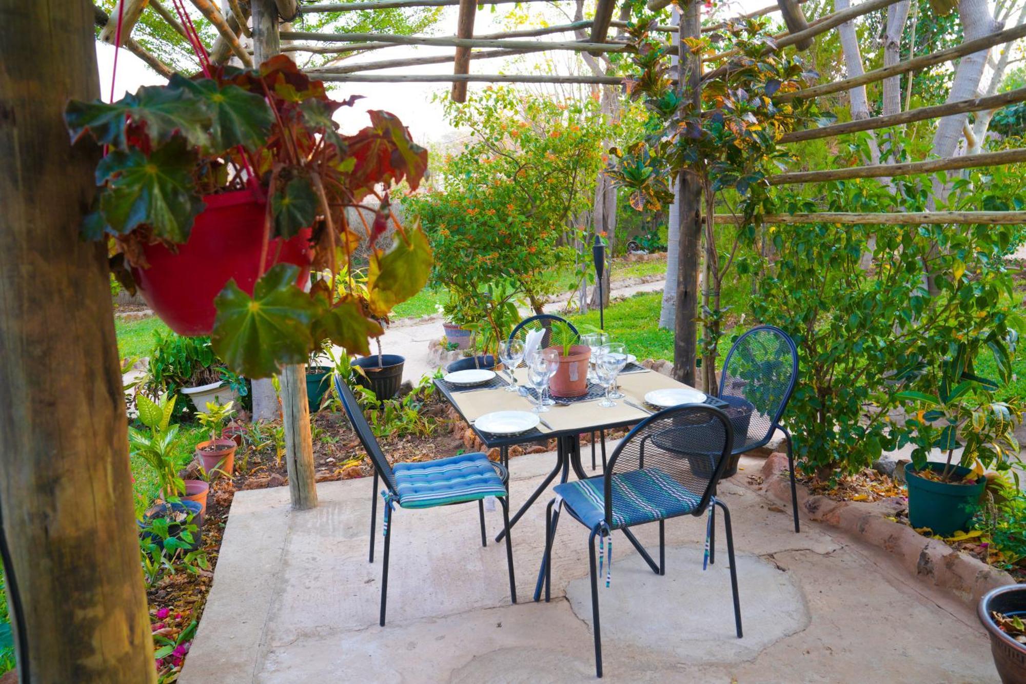 Bed and Breakfast Beulah Court Vineyard Kasane Exterior foto